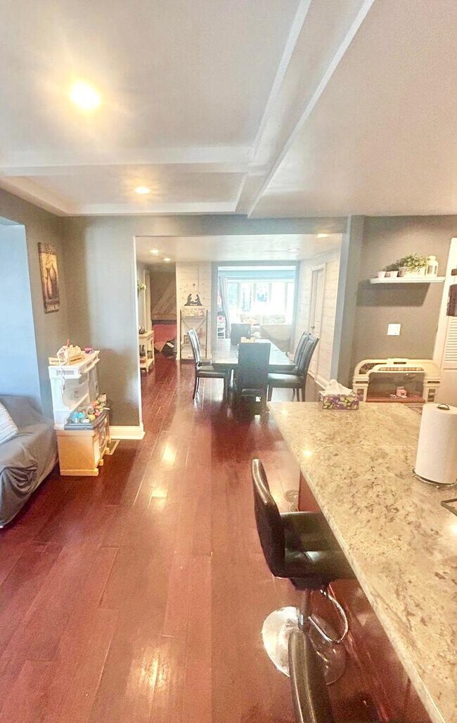 Foto del edificio - 3628 N Nordica Ave