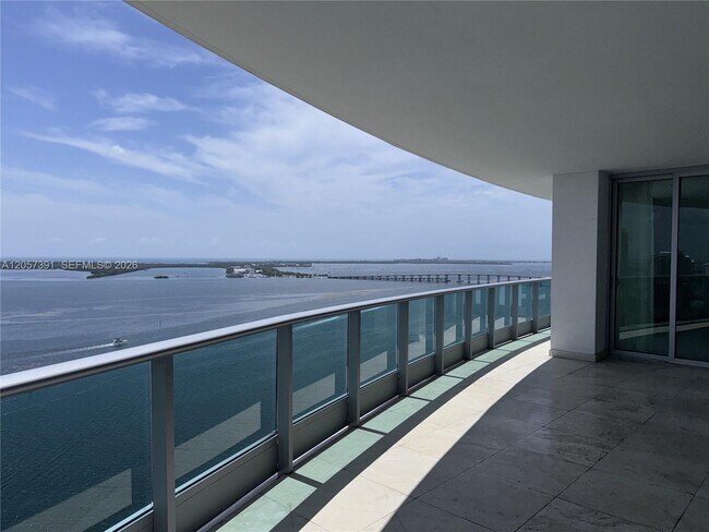 Foto del edificio - 1331 Brickell Bay Dr