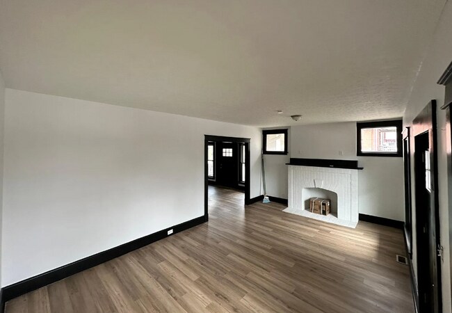 Foto del edificio - 931 Olive Ave
