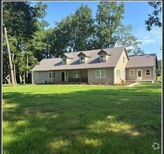 Building Photo - 1190 B Hall Rd