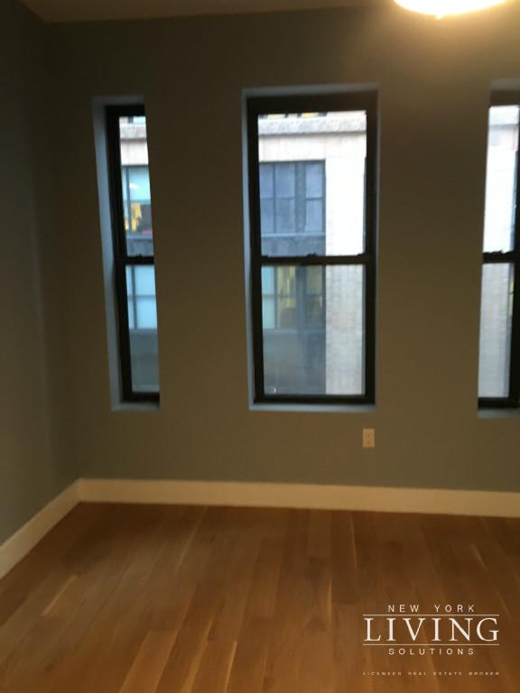 Building Photo - 177 W 26th St