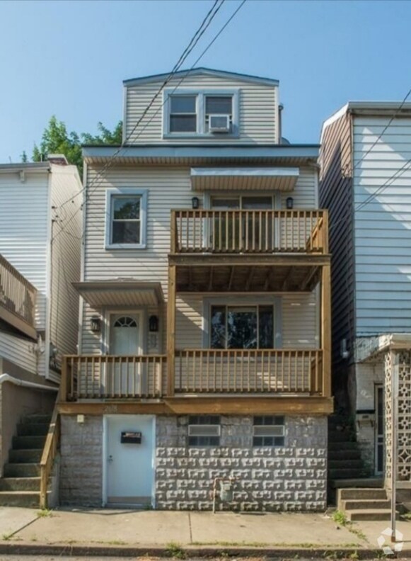 Southside Slopes Apartments for Rent with a Balcony Pittsburgh, PA 1 Rentals