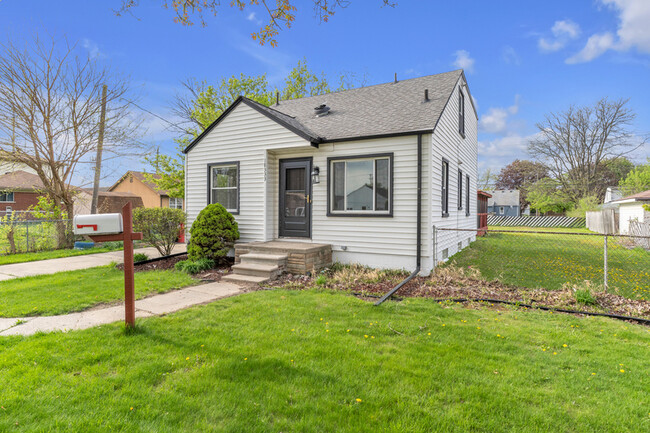 Foto del edificio - 18333 Beechwood St