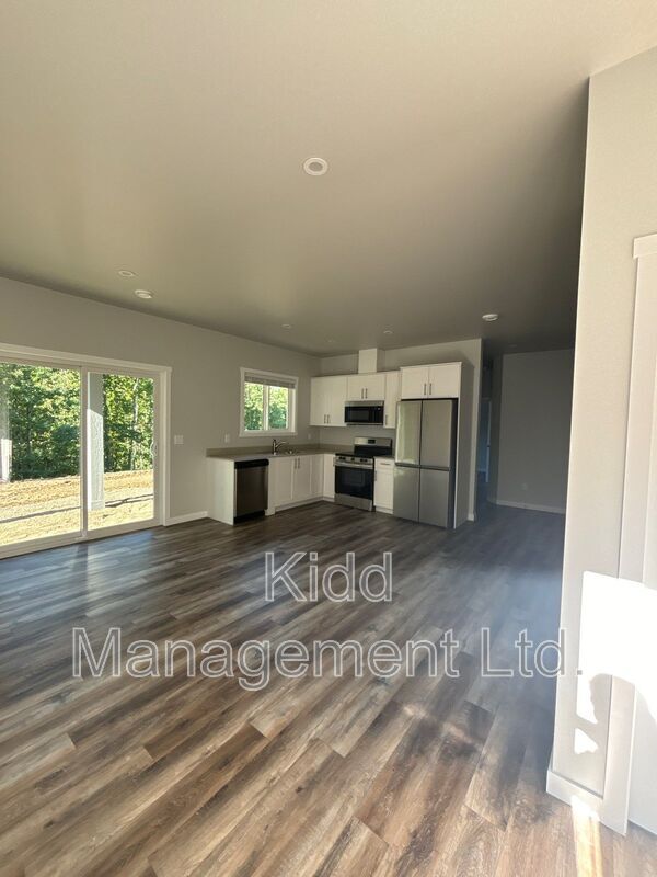 Photo du bâtiment - 217 Monterey Rd
