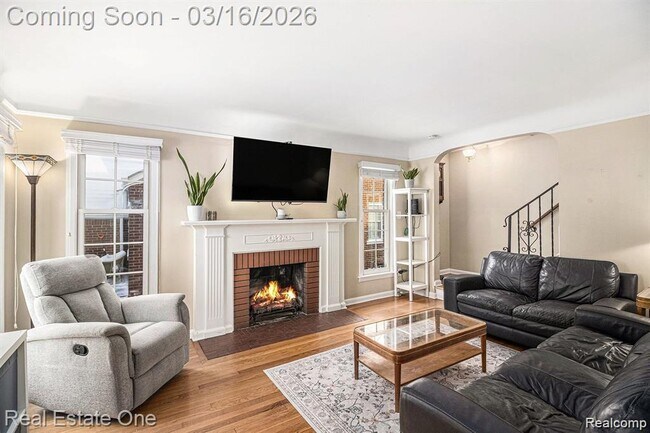 Foto del edificio - 350 N Reginald St