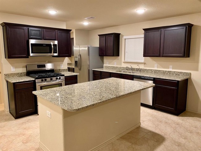 Building Photo - 23506 Umbrella Pine Dr