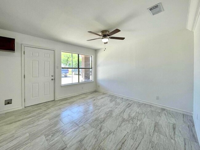 Building Photo - 201 Masterson Rd