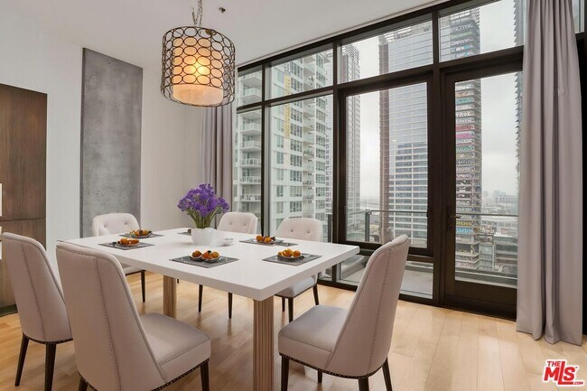 Foto del edificio - 1100 S Hope St