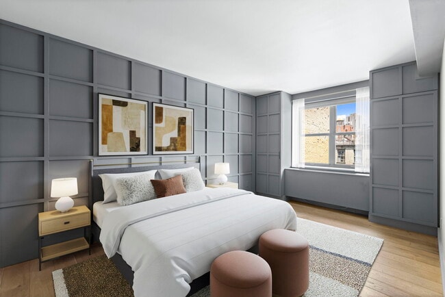 Building Photo - 516 W 47th St