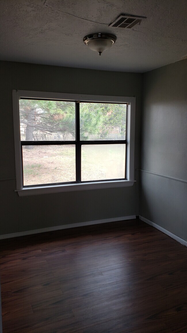 Foto del edificio - 1212 N Highland Ave