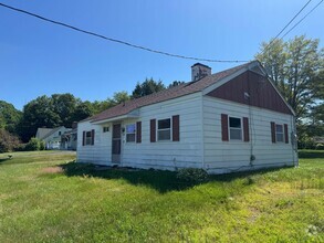 Building Photo - 10 Batchelder Ave