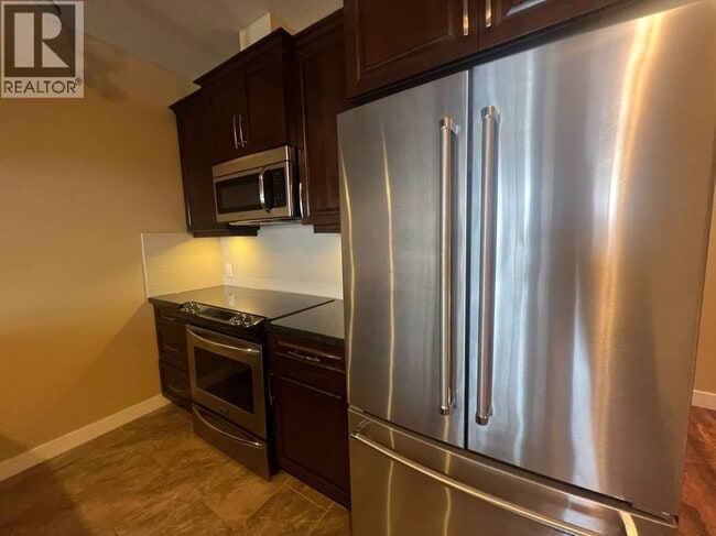 Building Photo - 11887 Burnett St.