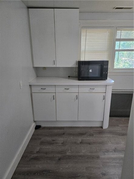 Building Photo - 114 Seager St