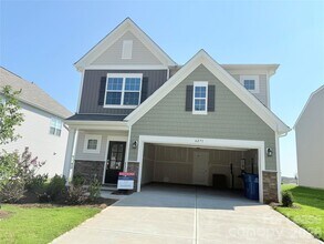 Building Photo - 6271 Fairfax Ct