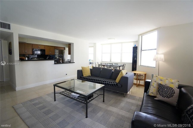 Building Photo - 2 br, 2 bath  - Brickell Place