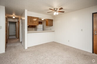 2BR, 2BA - 850 SF - Westwood Apartments