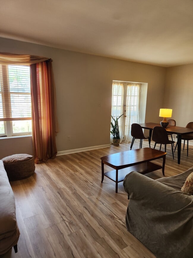 Photo - 1737 P St NW (Washington, DC) Apartment