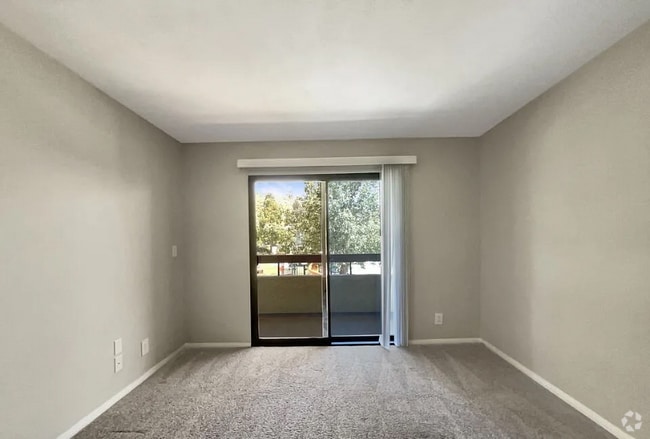 Building Photo - 1215 Sarabande Ln
