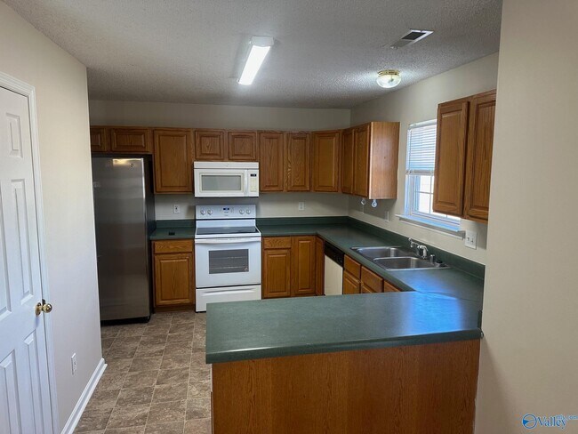 Foto del edificio - 109 Clover Ridge Dr