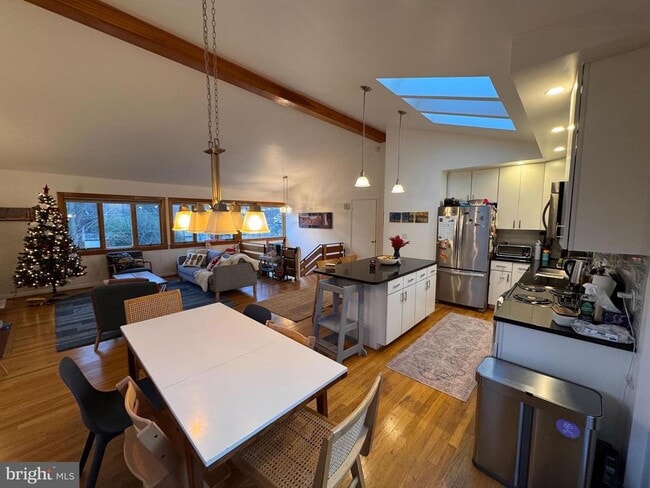 Foto del edificio - 6313 Walhonding Rd