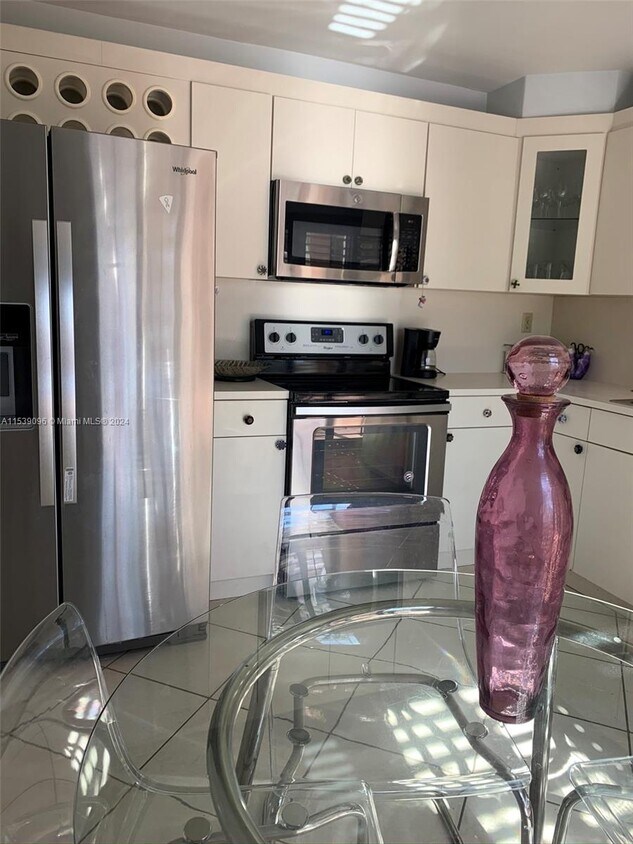 Foto del edificio - 4700 SW 67th Ave
