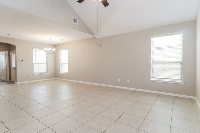 Foto del edificio - 9207 Penfield Dr