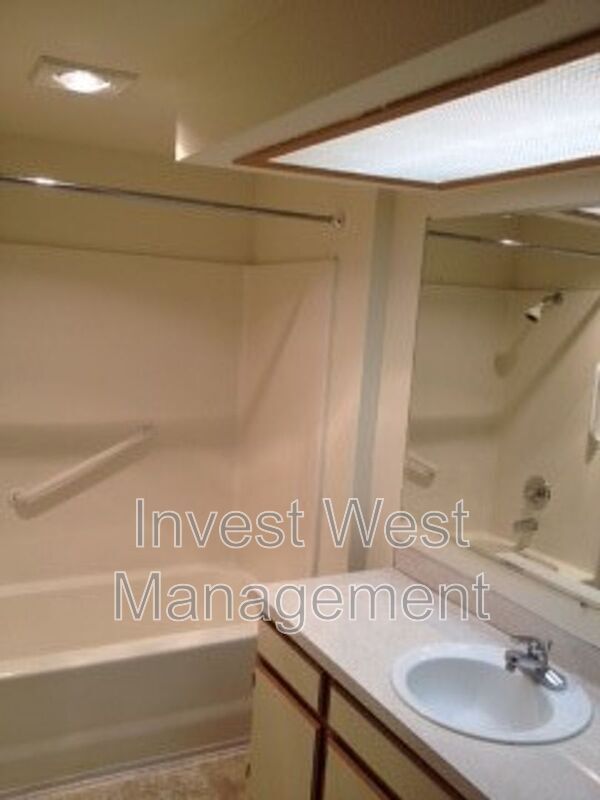 Foto del edificio - 12514 SE 7th St
