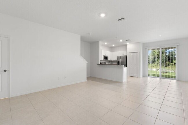 Building Photo - Brand New Townhome For Rent in Stonegate P...