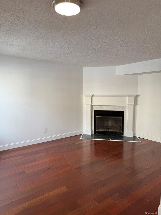 Building Photo - 3107 Whispering Hills Dr