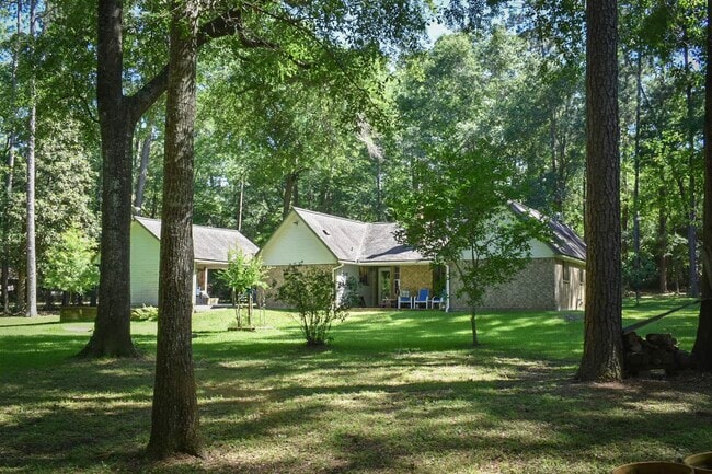 Building Photo - 4 Sarah Lynn Ln