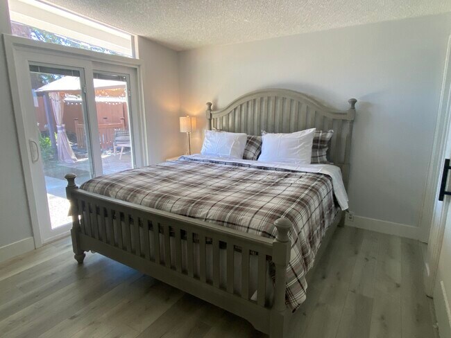 Foto del edificio - 7614 Northeast Cir