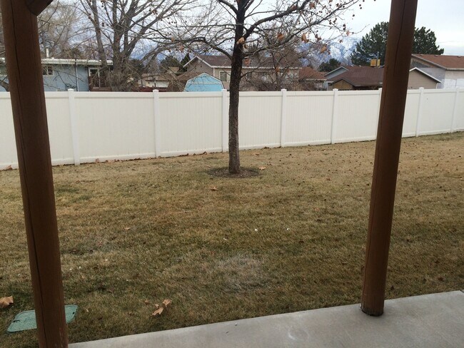 Foto del edificio - Beautiful 3 bedroom townhome in West Jordan!!