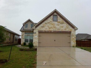 Building Photo - 128 Otono Loop