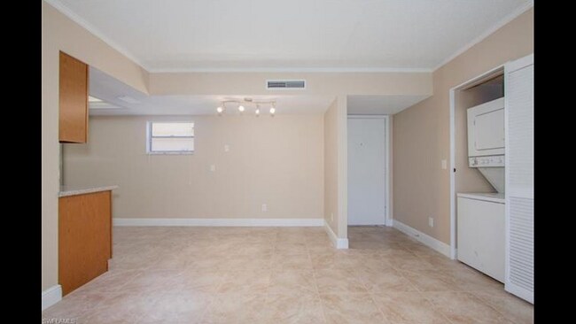 Área de comedor - 12471 McGregor Blvd