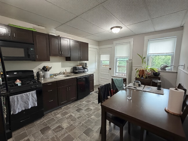 Photo - 27 Lourdes Avenue Apartment
