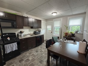 Building Photo - 27 Lourdes Ave