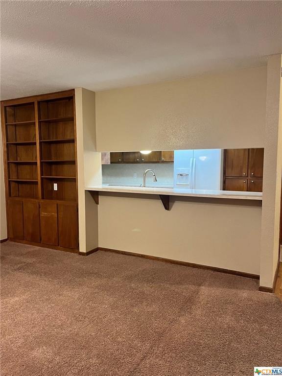 Building Photo - 709 Rosewood Dr