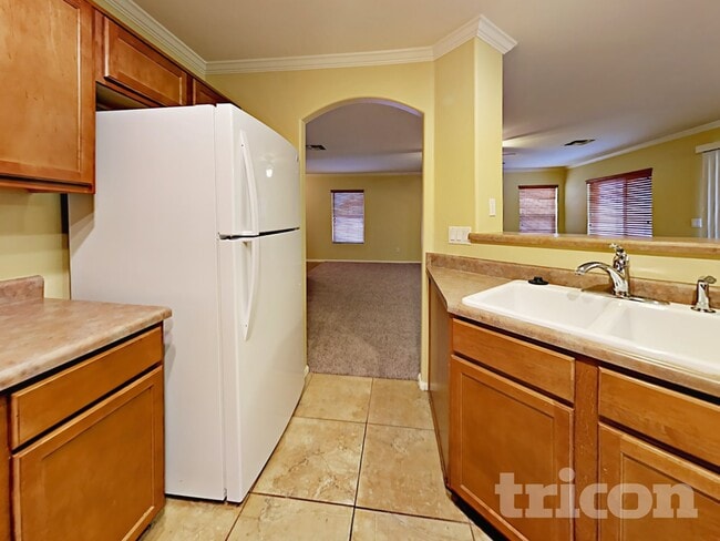 Foto del edificio - 22478 W Adams St