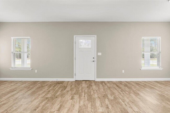Building Photo - 353 Indian Woman Rd