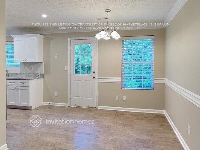 Foto del edificio - 135 Hidden Brook Trail