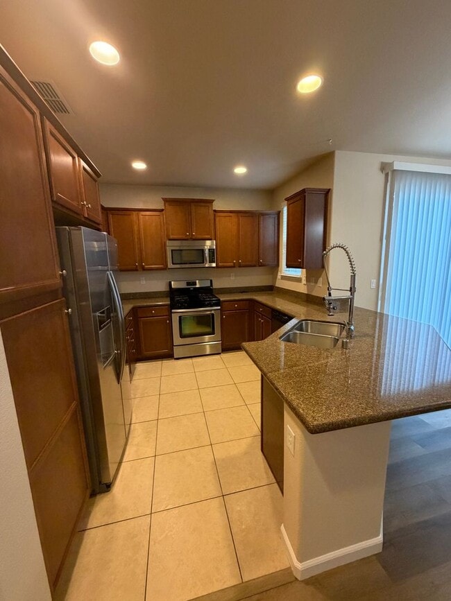 Building Photo - 9026 Crescenda Ln