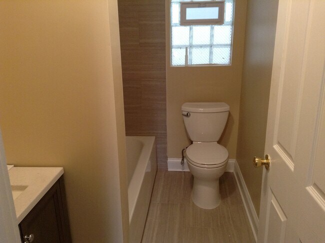 Foto del edificio - 6236 S Ada St