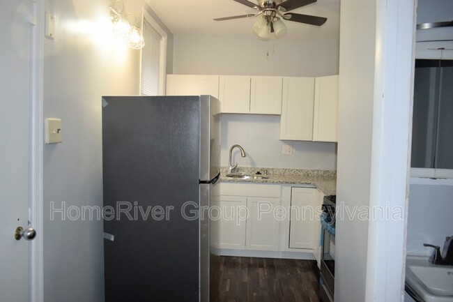 Foto del edificio - 430 Muench St