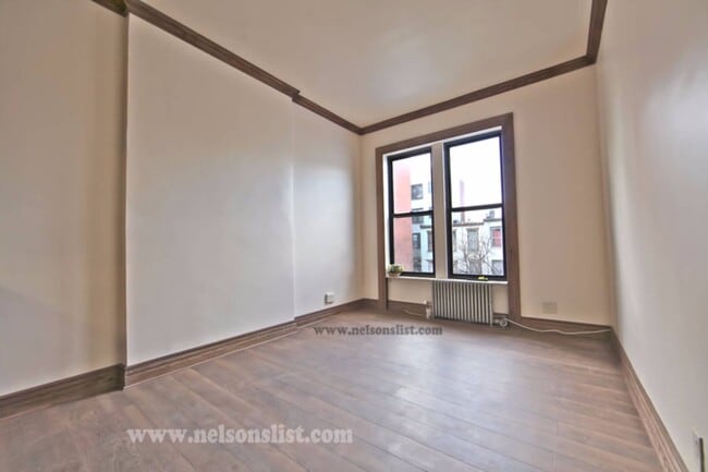 Building Photo - 533 3rd Ave