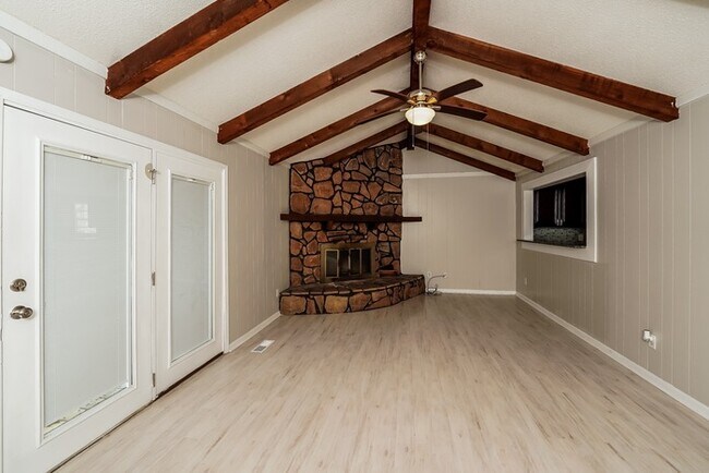 Foto del edificio - Stunning 3 Bedroom in Pinson
