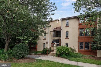 Building Photo - 5870 Thunder Hill Rd