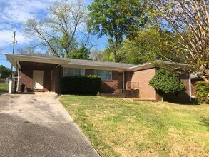 Building Photo - 108 Hann Dr