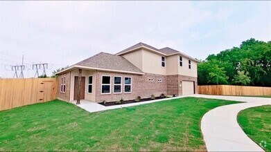 Building Photo - 9328 Marilyn Ct