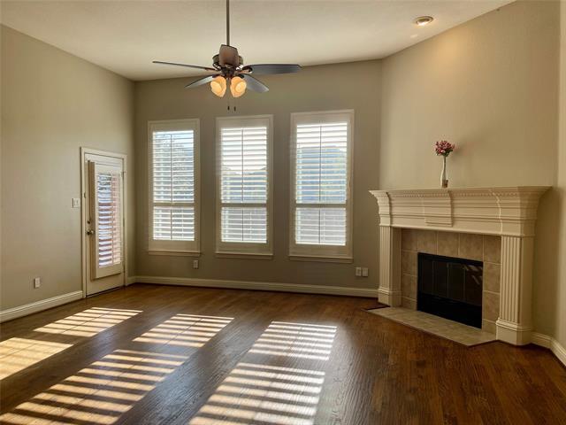 Building Photo - 3439 Mayflower Dr