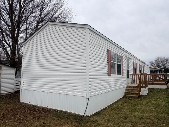 Building Photo - 2331 Windover Dr